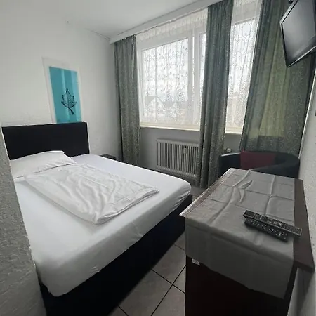 & Restaurant Main Taunus Hotel