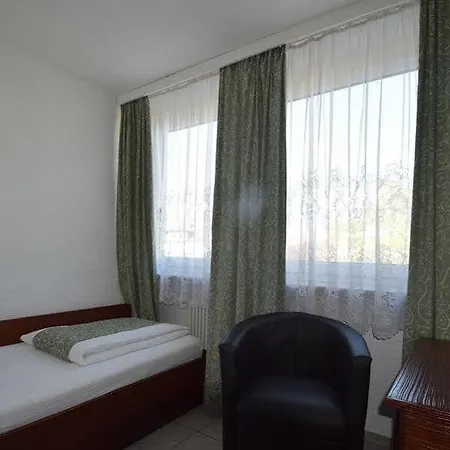 & Restaurant Main Taunus Hotel