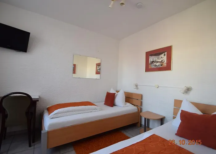 & Restaurant Main Taunus