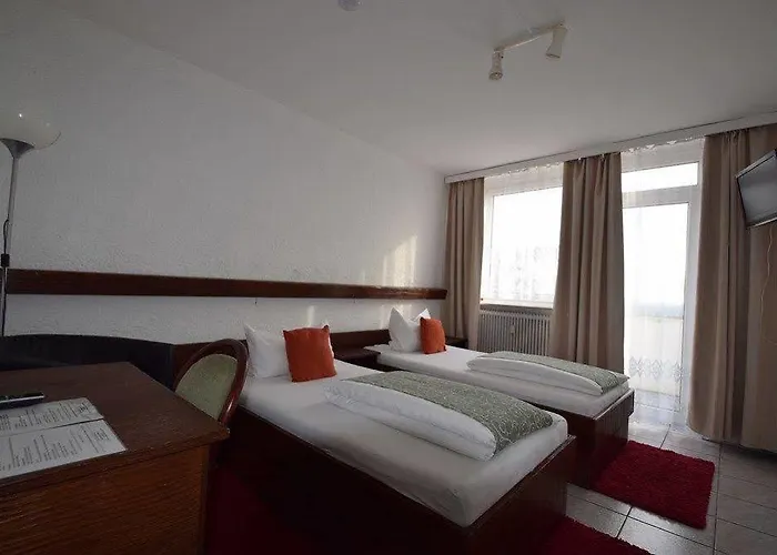 & Restaurant Main Taunus